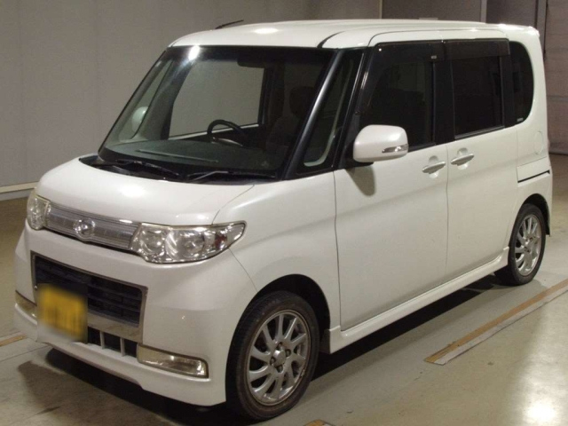 DAIHATSU TANTO 2009