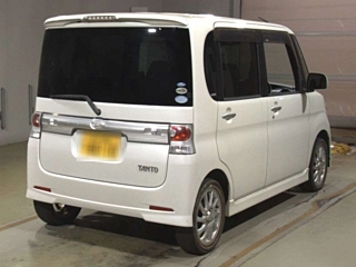 DAIHATSU TANTO 2009
