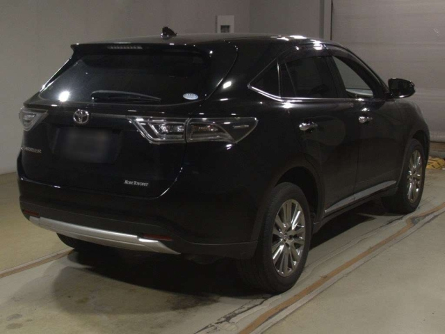 TOYOTA HARRIER 2017