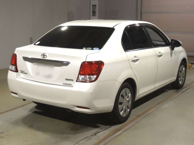TOYOTA COROLLA AXIO 2013