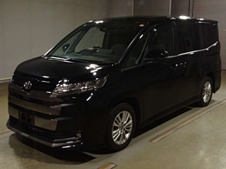 TOYOTA NOAH 2022