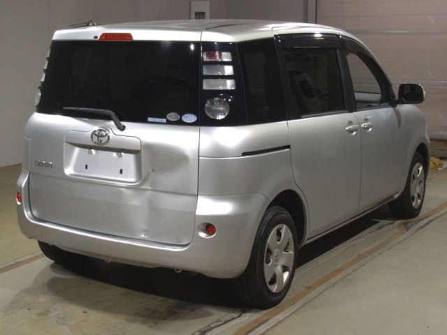 TOYOTA SIENTA 2009