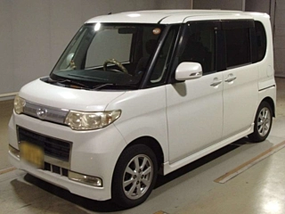 DAIHATSU TANTO 2009