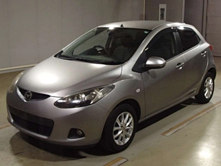 MAZDA DEMIO 2010