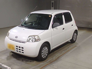 DAIHATSU ESSE 2011