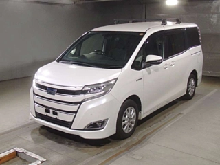 TOYOTA NOAH 2019