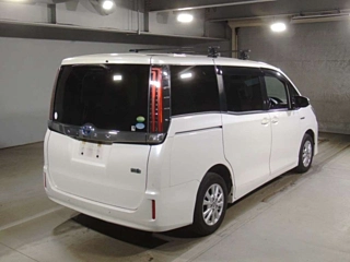TOYOTA NOAH 2019