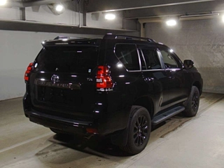 TOYOTA LAND CRUISER PRADO 2022