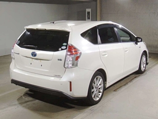TOYOTA PRIUS ALPHA 2014