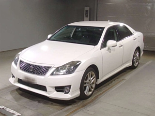 TOYOTA CROWN 2010