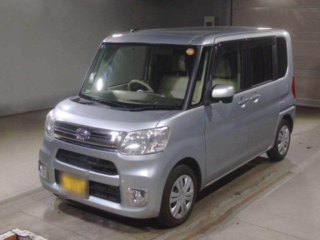 DAIHATSU TANTO 2014