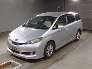 TOYOTA WISH 2011