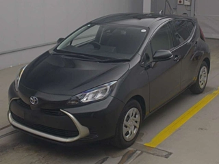 TOYOTA AQUA 2022