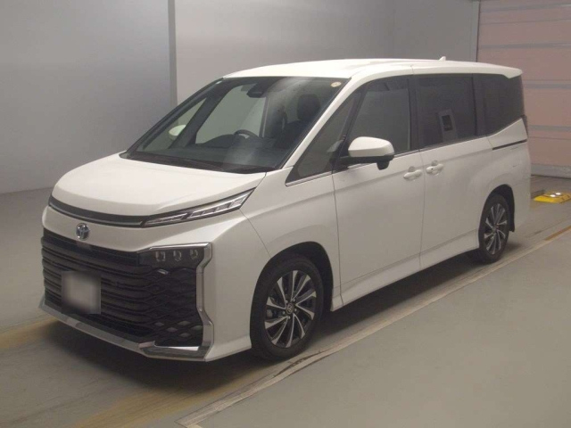 TOYOTA VOXY 2025