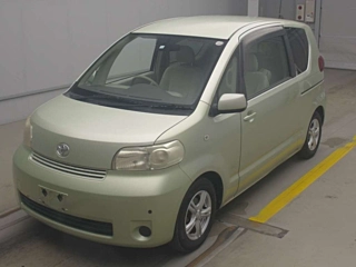 TOYOTA PORTE 2010