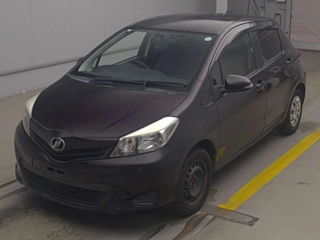 TOYOTA VITZ 2013