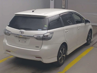 TOYOTA WISH 2012
