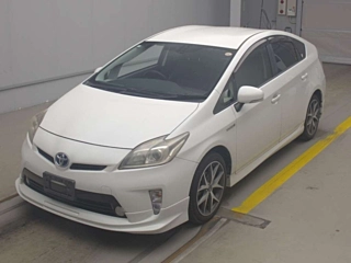 TOYOTA PRIUS 2013