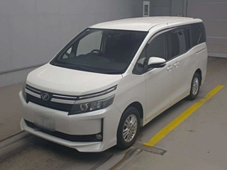 TOYOTA VOXY 2014