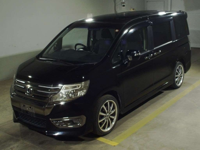 HONDA STEP WAGON 2012