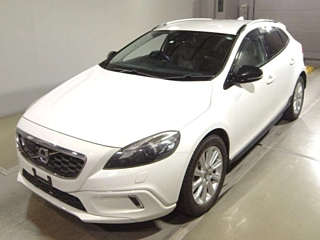 VOLVO V40 2014