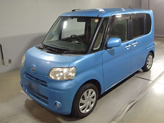 DAIHATSU TANTO 2012