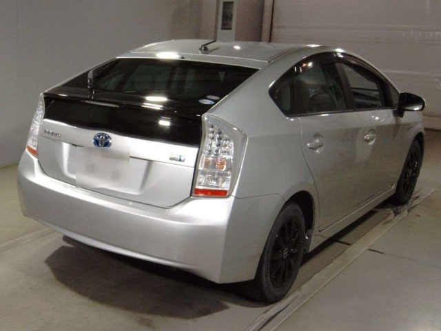 TOYOTA PRIUS 2011