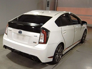 TOYOTA PRIUS 2013