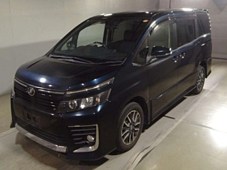 TOYOTA VOXY 2014