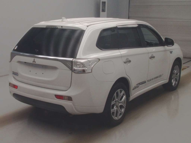 MITSUBISHI OUTLANDER PHEV 2014