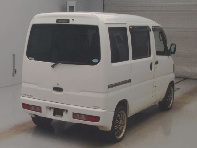 MITSUBISHI MINICAB VAN 2013