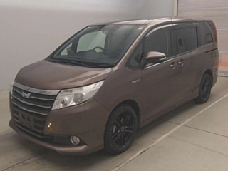 TOYOTA NOAH 2016