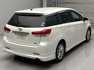 TOYOTA WISH 2012