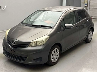 TOYOTA VITZ 2011