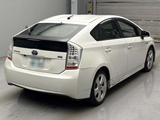 TOYOTA PRIUS 2010