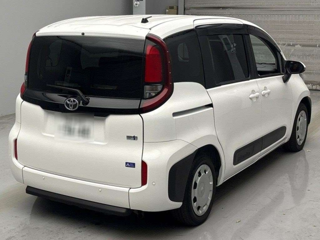 TOYOTA SIENTA 2023