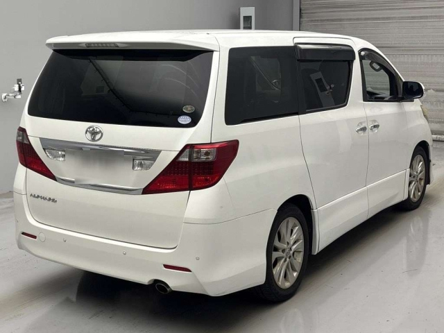 TOYOTA ALPHARD 2009