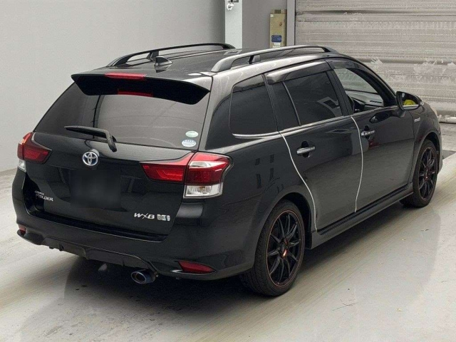 TOYOTA COROLLA FIELDER 2015