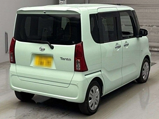 DAIHATSU TANTO 2021