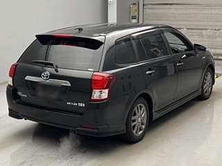 TOYOTA COROLLA FIELDER 2013