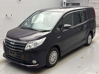 TOYOTA NOAH 2015