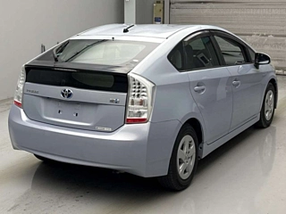 TOYOTA PRIUS 2010