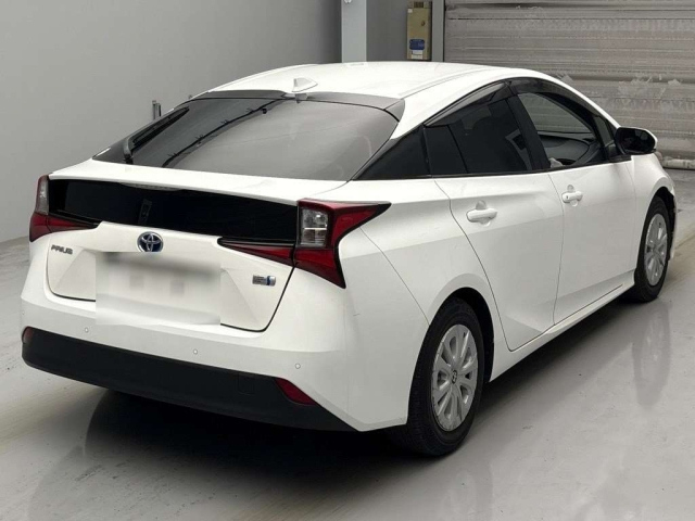 TOYOTA PRIUS 2022