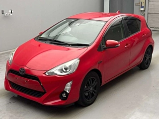 TOYOTA AQUA 2017