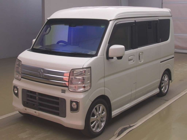 MITSUBISHI TOWNBOX 2015