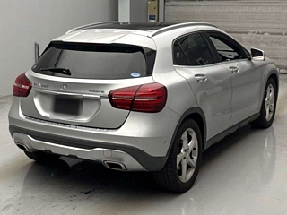 MERCEDES BENZ GLA CLASS 2017