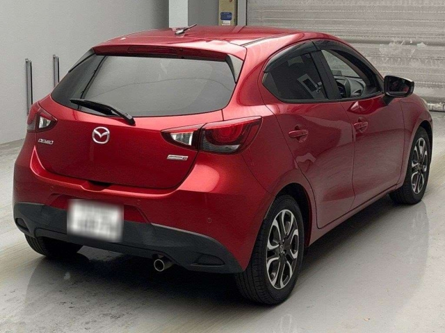MAZDA DEMIO 2015