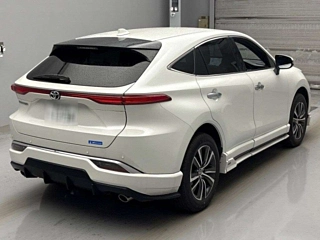 TOYOTA HARRIER 2022