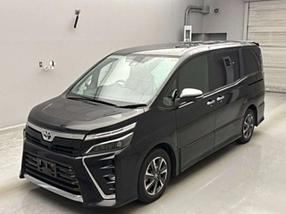 TOYOTA VOXY 2021