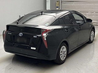 TOYOTA PRIUS 2017
